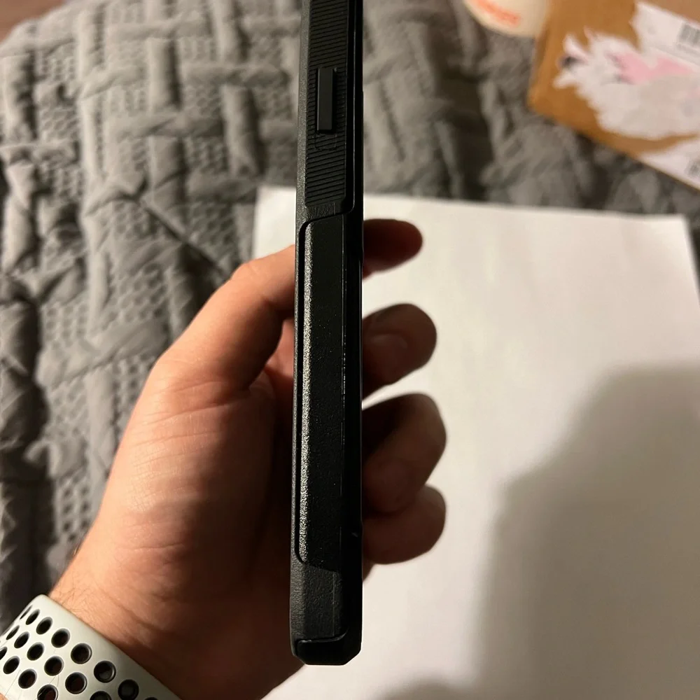 iPhone 11 Pro Max OtterBox Commuter Phone Case (Used) - Black